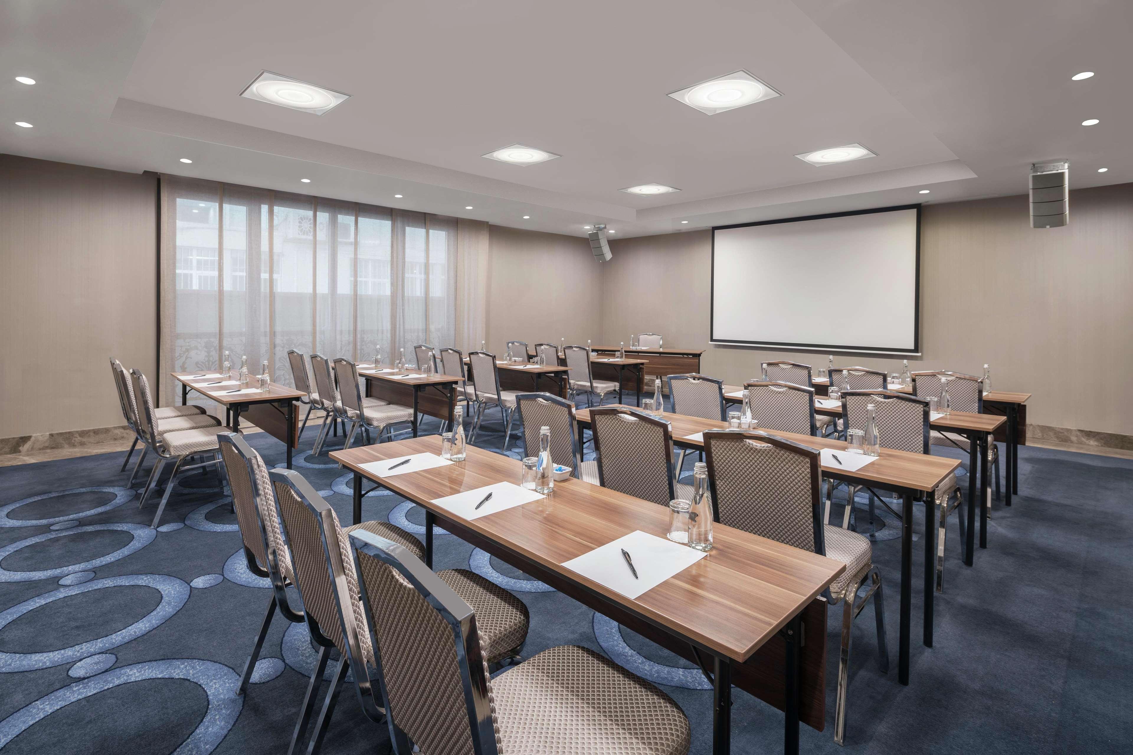 Doubletree By Hilton Esentepe Otel